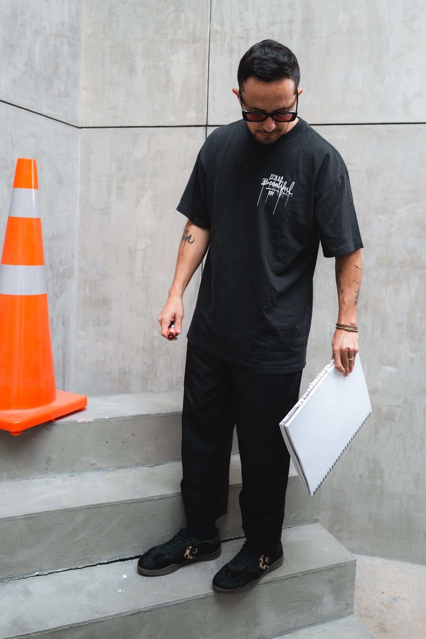 Beautiful Faded Black - Camilo Rojas Shop