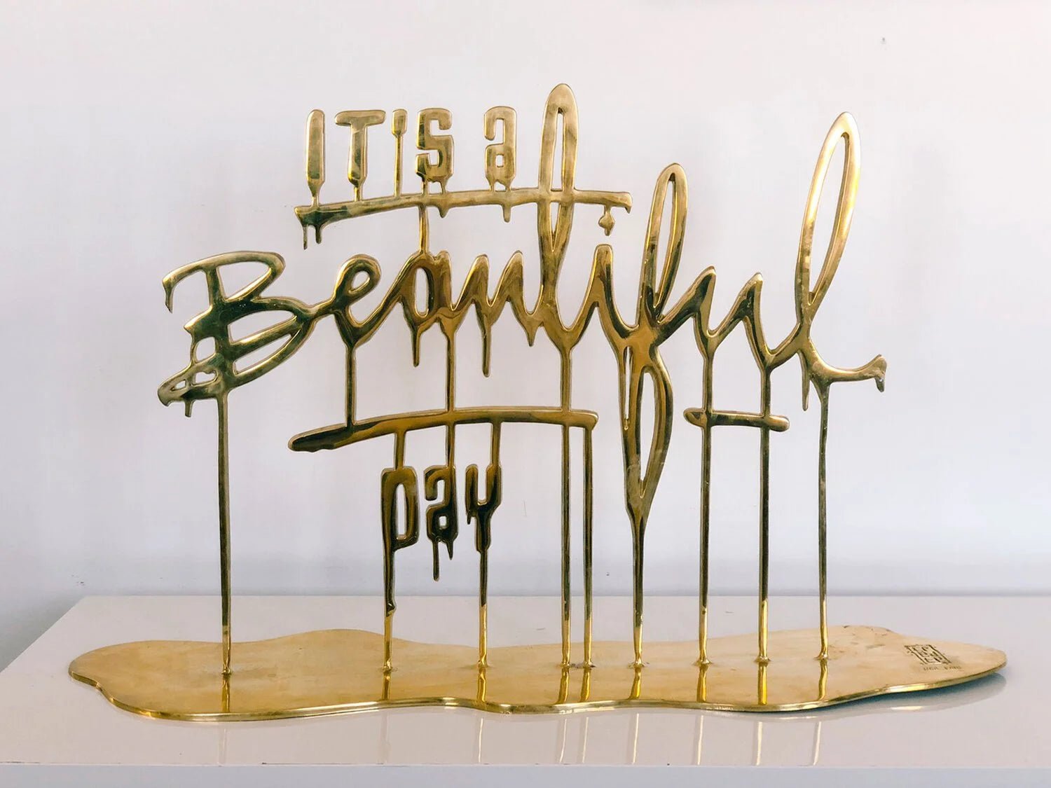 It's a Beautiful Day © Calligraphy Sculpture - Camilo Rojas Shop