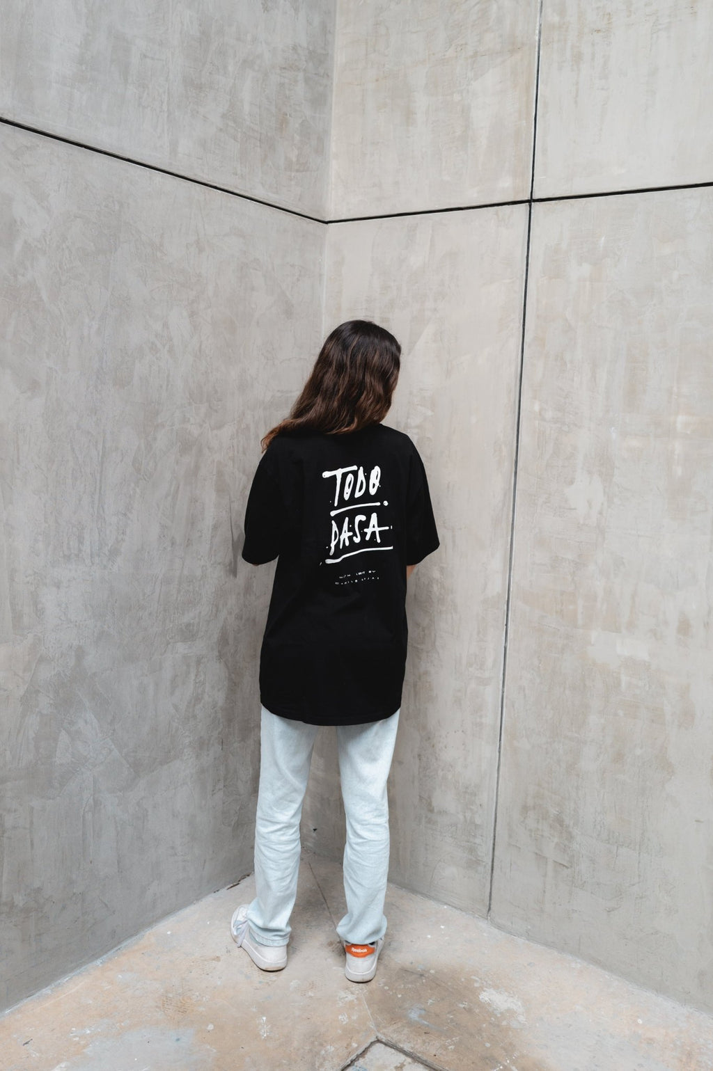 Todo Pasa Black on the side - Camilo Rojas Shop