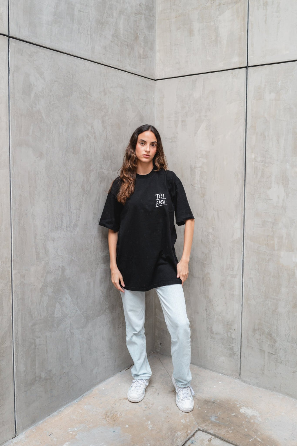 Todo Pasa Black on the side - Camilo Rojas Shop